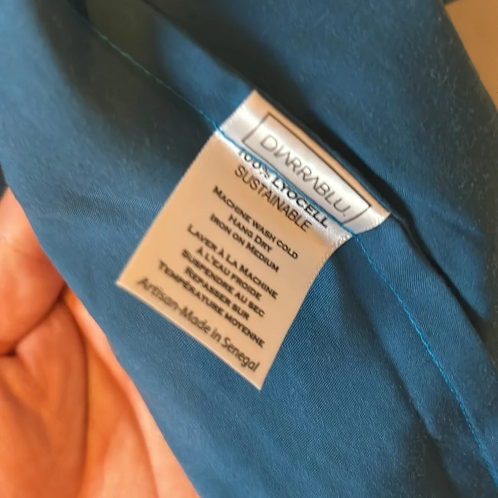 NWOT The Diarrablu Sustainable True Wrap Blouse Top Flutter Sleeves Women's 2X - Picture 4 of 4